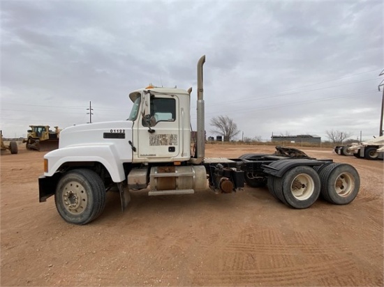 2008 MACK PINNACLE CHU613