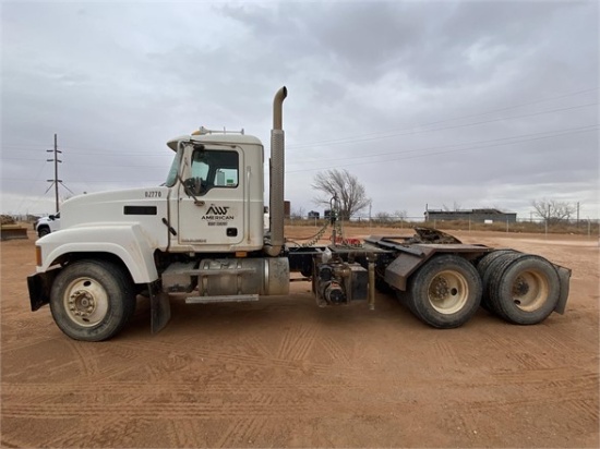 2008 MACK PINNACLE CHU613