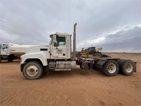 2008 MACK PINNACLE CHU613