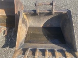 Bucket, GP DEERE