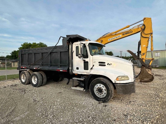2004 Mack CX613 6x4 Tandem Axle Dump Truck