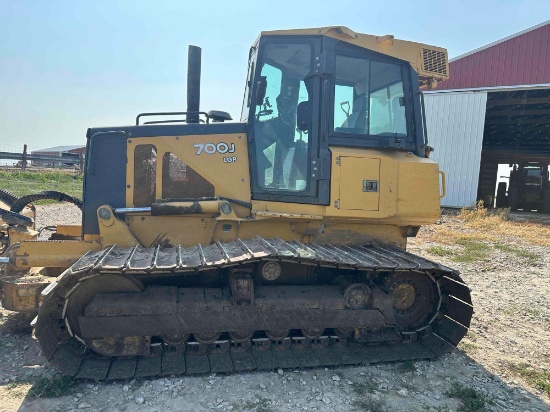 2005 Deere 700 J LGP