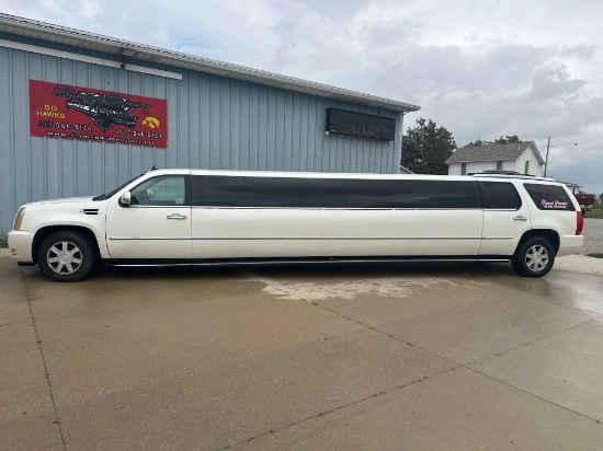 2007 Cadillac Escalade Limousine