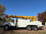 2000 International 4900 Utility Boom Truck