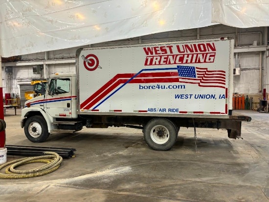 2000 Frieghtliner Semi