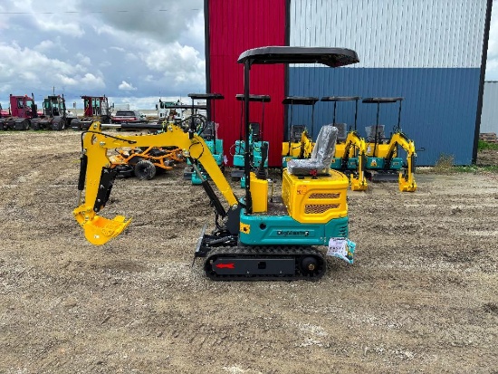 2025 DM100 Mini Excavator