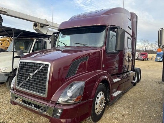 2015 Volvo VNL64T670 Truck Tractor