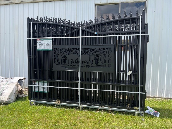New Unused 20FT Bi-Parting Gate Deer Artwork
