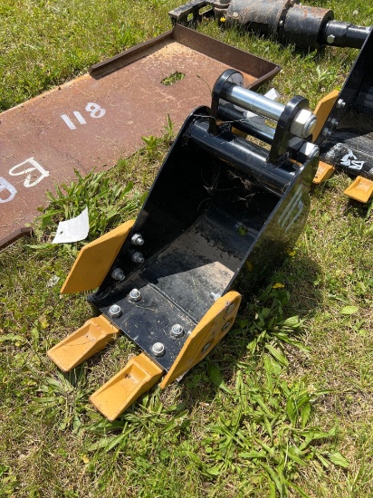 New Unused 7.5" Mini Excavator Tooth Bucket