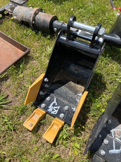 New Unused 7.5" Mini Excavator Tooth Bucket