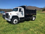 International s1900 dumptruck