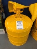 NEW 5 Gallon Safety Fuel Can