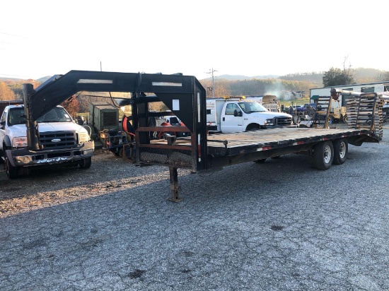 Brewer 24ft Gooseneck Trailer