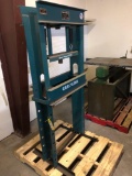 Carolina 30 Ton Press