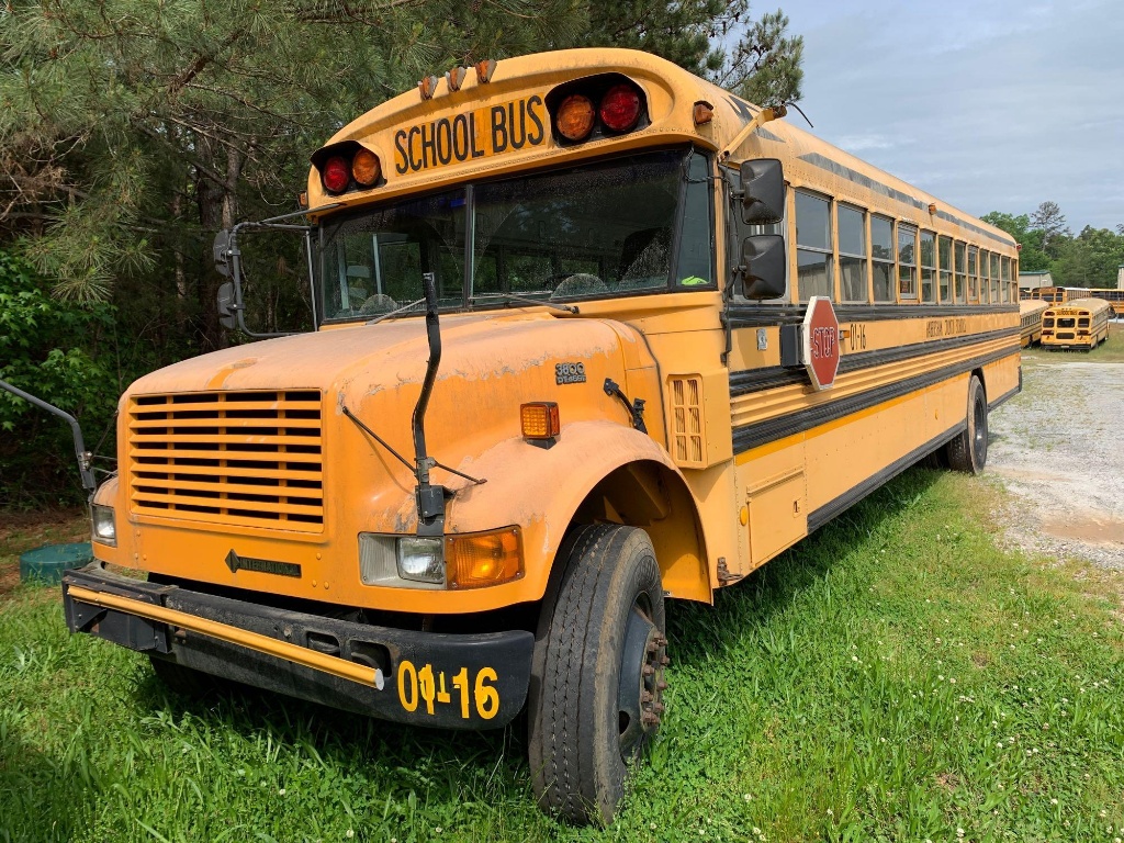 2000 International 3800 Bus | Cars & Vehicles Buses | Online Auctions |  Proxibid