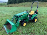 John Deere 1023 E 4x4 Tractor w/ Loader