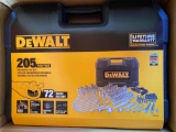 205Pc Dewalt Mechanics Tool Set