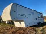 2002 Alfa Romeo Fifth Wheel Camper