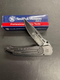 Smith and Wesson Homeland Security Linerlock