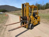 Clark C100 Forklift