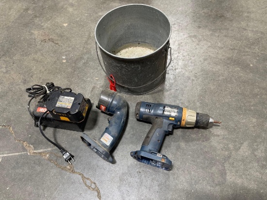 Ryobi Drill With Ryobi Flash Light