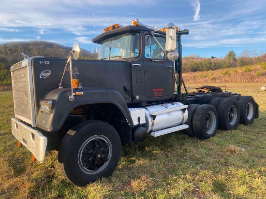 1988 Mack RW713 Truck, VIN # 1M2AY10C8JM003019