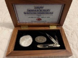 Collectable 2000 Silver Eagle Commemorative Case Set