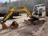 Gehl GE 373 Excavator with Cab and Carriage Slope Tilt