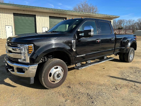2019 Ford F-350 Lariat 4x4 Dually Truck, VIN # 1FT8W3DT0KEE29393
