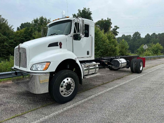 2009 Kenworth T300 Truck, VIN # 2NKHHM7X99M250471