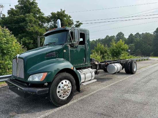 2008 Kenworth T300 Truck, VIN # 2NKMHM7X28M235470