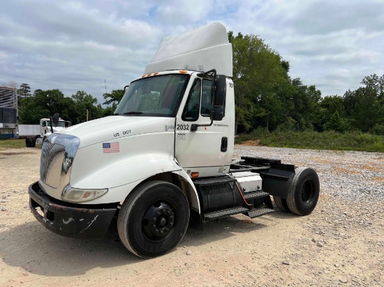 2007 International 8600 Truck, VIN # 1HSHWAHNX7J450032