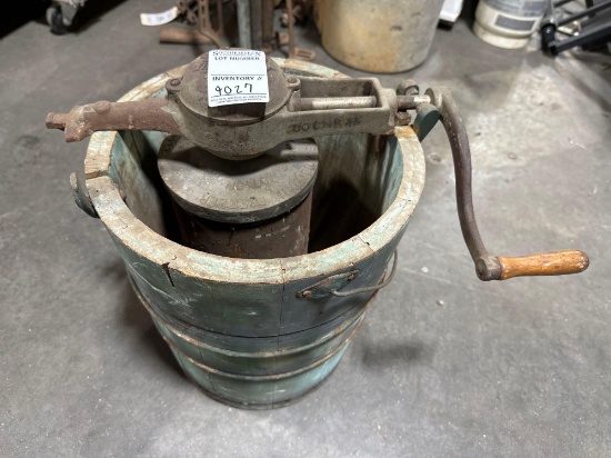 White Mountain Freezer Antique Ice Cream Maker
