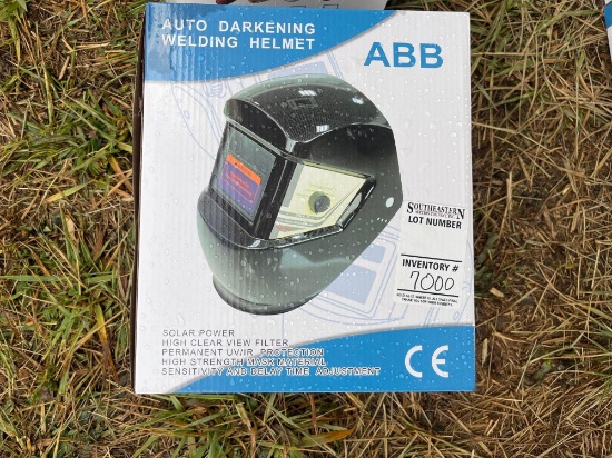 New Auto Darkening Welding Helmet
