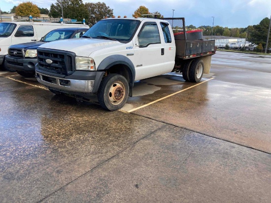 2006 Ford F-450 4X4 Flatbed Truck, VIN # 1FDXX47P56EB00557
