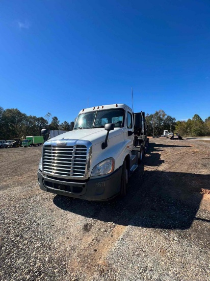 2016 Freightliner Cascadia 125 Truck, VIN # 1FUJGED54GLGR1556