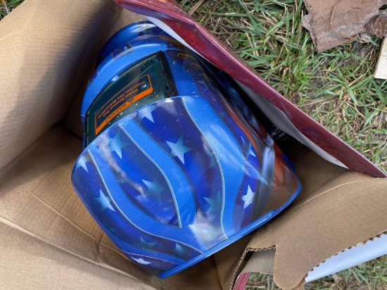 Auto Darkening Welding Helmet