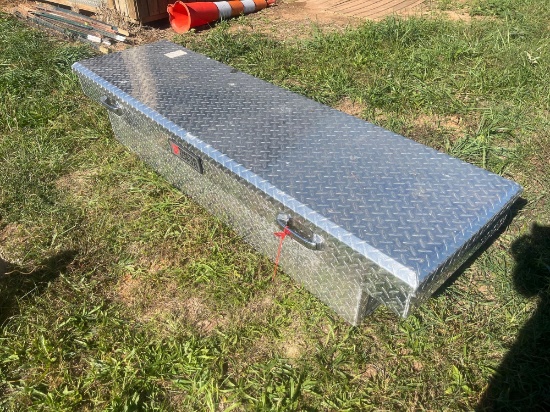 Diamond Plate Toolbox