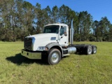 2007 Mack 700 Truck, VIN # 1M2AT13C97M001749