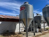 8 Ton Feed Bin with Scales