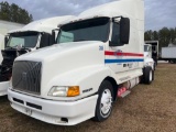 2000 Volvo VNL Truck, VIN # 4V4N21JF0YN250172