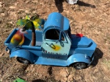 Margaritaville Metal Truck
