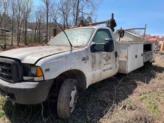 INOP/NON-RUNNING 2000 Ford F-450 Pickup Truck, VIN # 1FDXF46S9YED80883