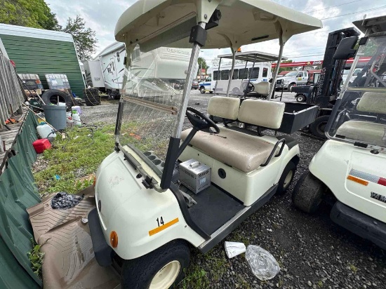 INOP/NON-RUNNING Yamaha Golf Cart