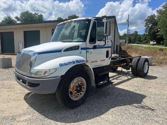 2005 International 4200 Truck, VIN # 1HTMPAFL65H100877