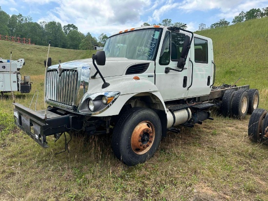 2011 International WorkStar 7400 Truck, VIN # 1HTWGAAR2BJ325810