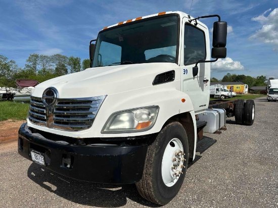 2008 Hino 268 Truck, VIN # 5PVNJ8JV582S51513