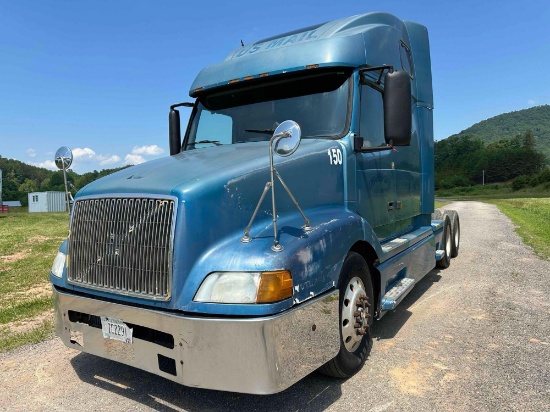2000 Volvo VNL Truck, VIN # 4V4ND4RJ3YN778504