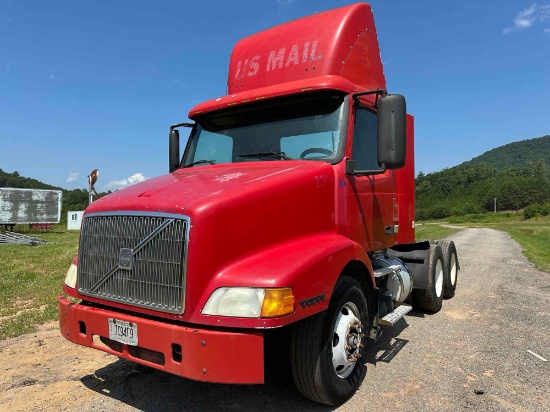 1999 Volvo VN Truck, VIN # 4VG7DAUF4XN782878