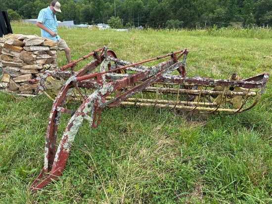 New Holland 55 Pull Type Rake